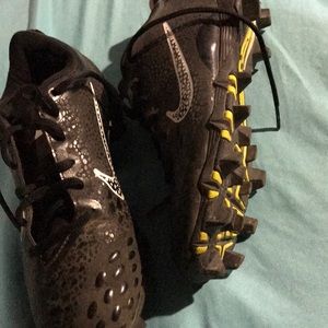 Softball shoes Nike woman’s size 8 like new